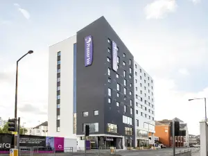 Premier Inn Woking Town Centre