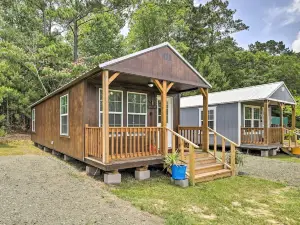Lakefront Cabin w/ Access to 2 Paddleboats!