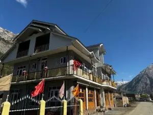 D' Shiekh's Resort Gurez