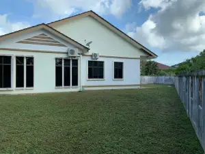 Azzahra Homestay Pekan Fully Aircond