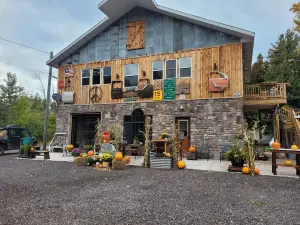Incredible New Build ~ Awesome ATV Location ~ Game Room ~ Perfect Location!