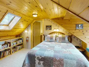 Spacious waterfront home on Wallowa Lake with dock, pool table & fireplace