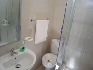 Room-Beautiful Deluxe Double Room in The