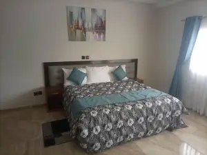 Floris Hotel