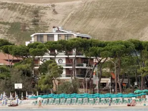 Hotel Astoria