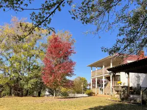 Rocky Hill Inn