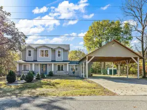 Game Room + Large Backyard: Afton Home!