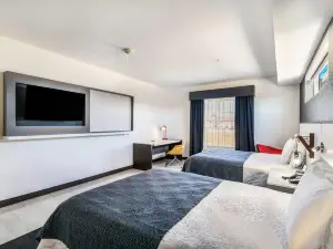 Hy-Lo Hotel, Ascend Hotel Collection