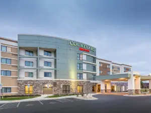 Courtyard Bismarck North