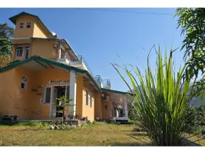 阿拉尼亞卡河度假村