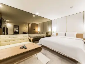 Uijeongbu XYM Premium Hotel