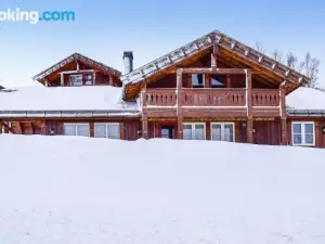 Awesome Home in Rjukan with 4 Bedrooms and Wifi