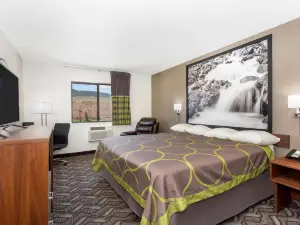 Super 8 by Wyndham Dubois