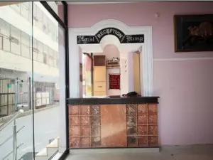 Hotel King Cafe and Restaurant