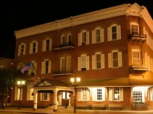 Island House Historic Vacation Rentals