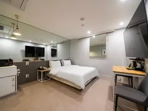 인천 작전동 필름 37.2 호텔