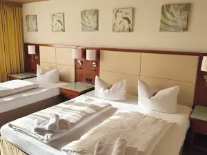 Hotel Avenue Altenfurt