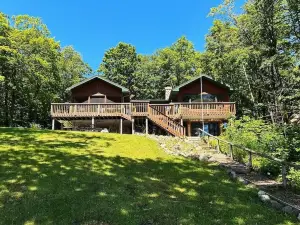 Spruce Haven 3 Bedroom Home by RedAwning