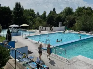 Chata Nad kúpaliskom Santovka