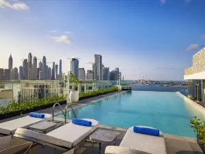Tumbi West Palm Beach Hotel Dubai,Tapestry Collection Hilton