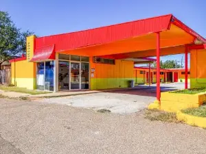 Wheeler Inn Texas, US - 83 by OYO