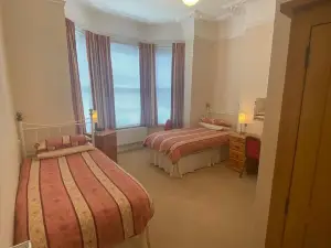 Landguard Lodge Guest House