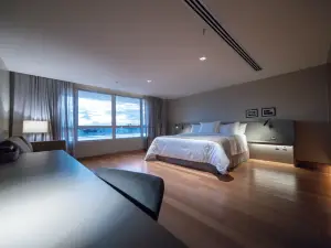 Mona Hotel