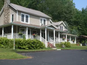 Whiteface Farm Adirondack Bed and Breakfast