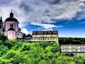 ホテル & レストラン クリストキンドルヴィルト