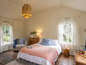 Dennen's Victorian Farmhouse