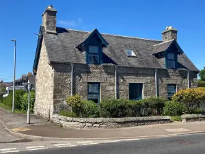 Otago Cottage, Brora