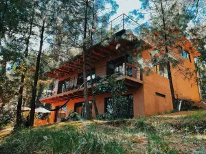 Casa Los Ocotes Valle de Bravo