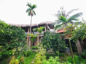 Van Long Garden Retreat