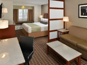 เบสท์เวสเทิร์นพลัส พีควิสตา อินน์แอนด์สวีทส์