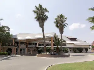 Cresta Thapama Hotel