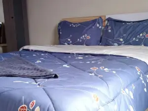 Fully Furnished Apartment with 3 Bedrooms in Chililabombwe