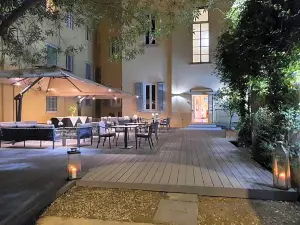 Hotel Lungarno Vespucci 50