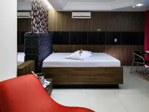 Motel 2001 (Adults Only)