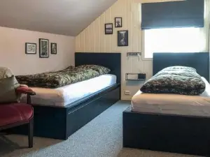 Gorgeous Home in Bjerkreim with Wifi