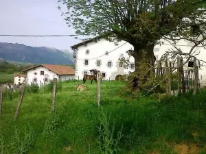 Casa Rural Azpikoetxea