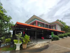 Tiamchanwanphen Resort