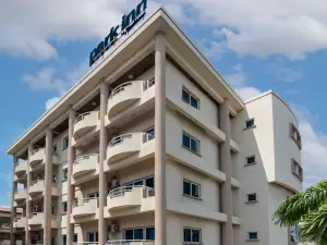 Park Inn by Radisson Serviced Apartments, Lagos VI