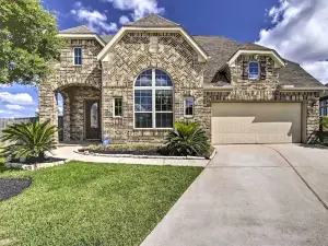 Spacious Cypress Home in Fairfield Community!