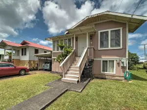Hawaiian Hideaway w/ Yard < 2 Miles to Hilo Bay!