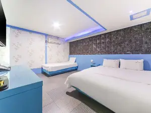 Yangsan Bukbudong Benz