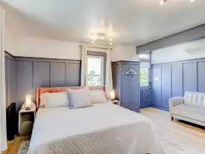 Suite 11 Historic Art City Inn