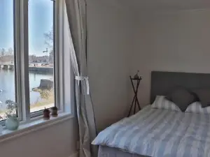 Captivating Harbor View Suite