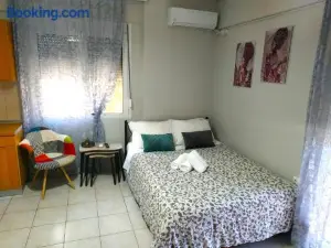 Modern Studio in the Center of Larissa