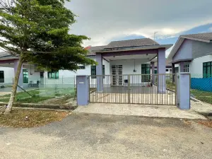 Arwaa Homestay Beachview (Bachok) II - Full AC