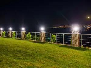 Manzarasıyla Büyüleyen Lüx Villa